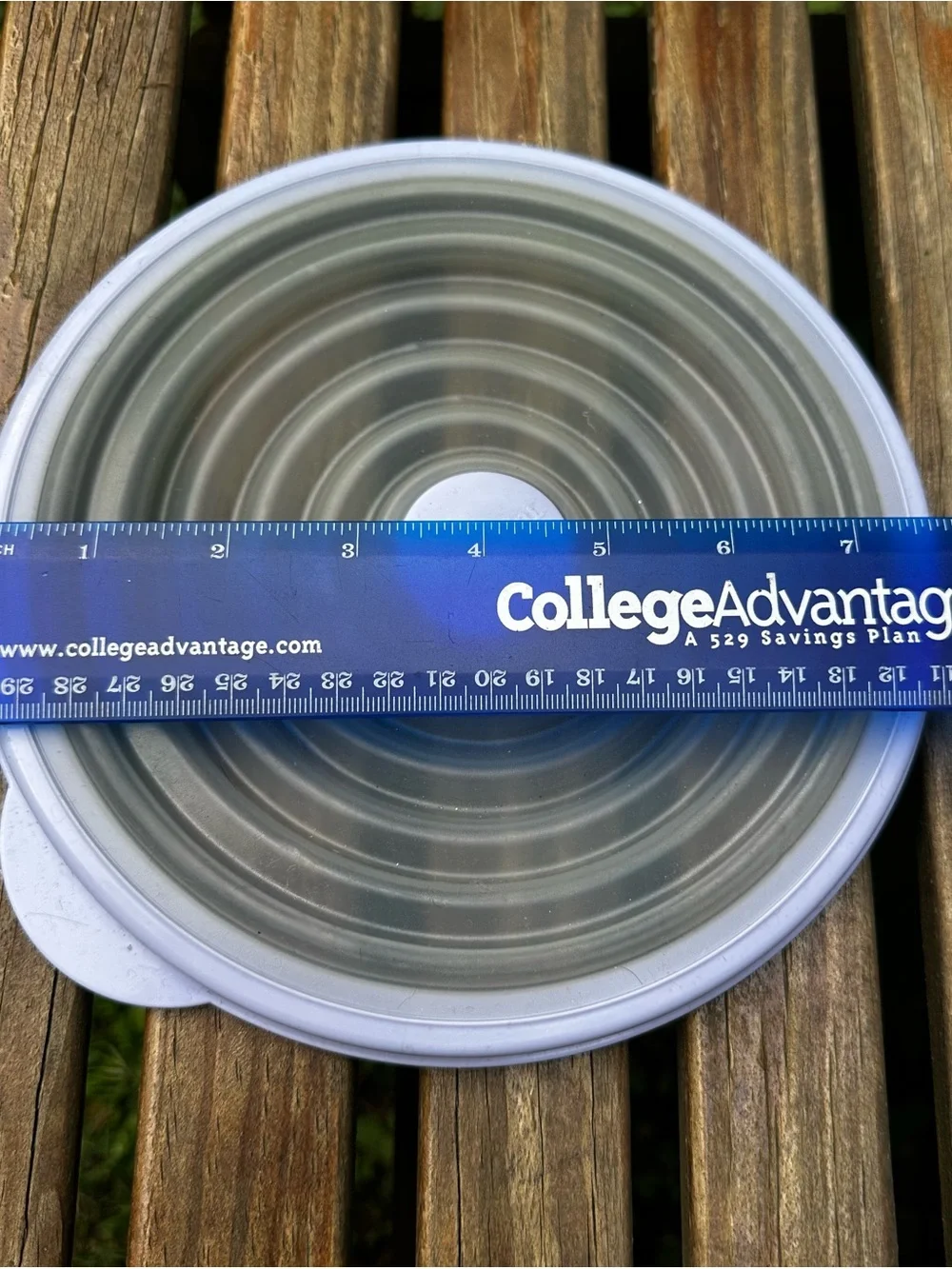 Tupperware Flexible Round Replacement Lid Light Blue @8”